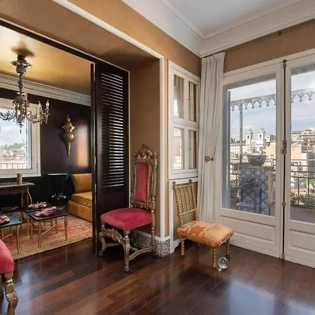 Luxurious Penthouse Surrounded By Panoramic Terraces *