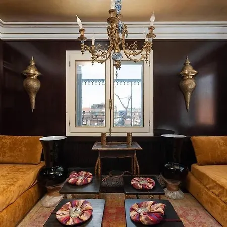 דירה Luxurious Penthouse Surrounded By Panoramic Terraces *